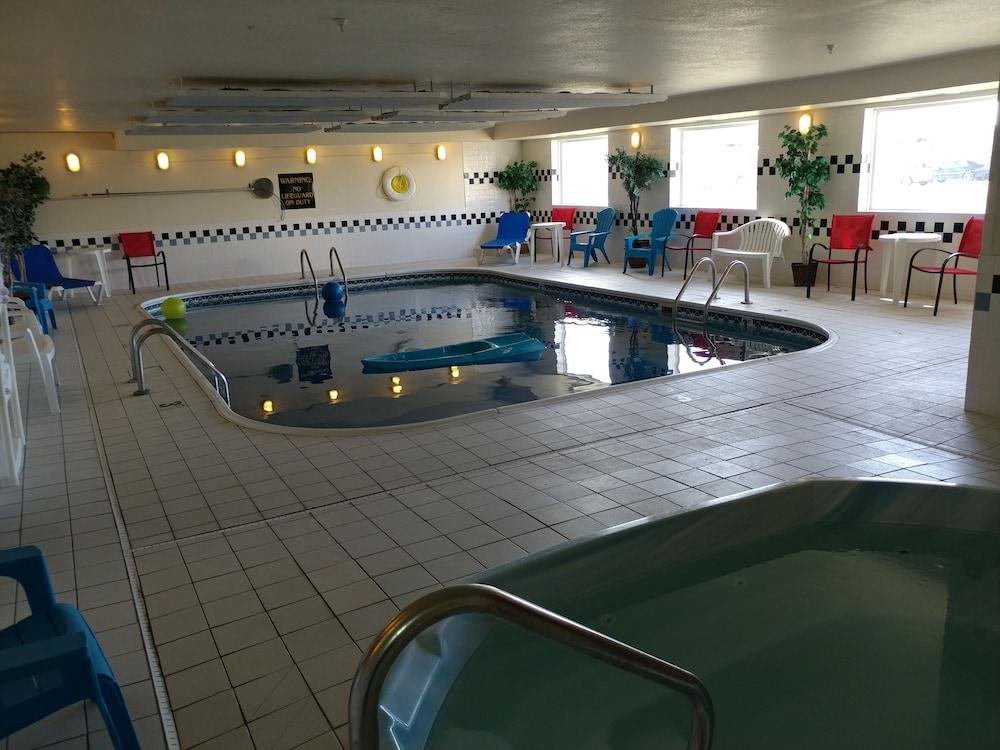 Days & By Wyndham 19th Ave/airport Dome Motel 2*
