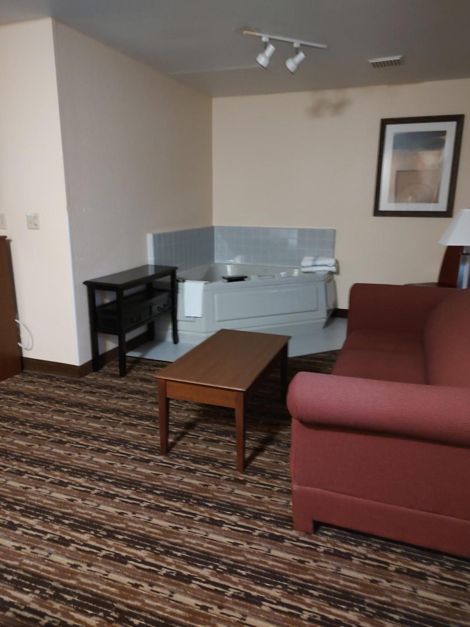 Days & By Wyndham 19th Ave/airport Dome 2*